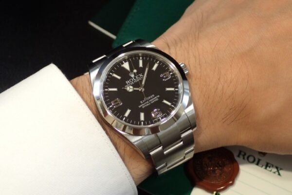 39mmのほどよいサイズ感。　EXPLORERⅠ　Ref.214270