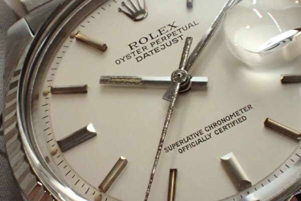 美しきシルバーホワイトカラー。Ref1601/4