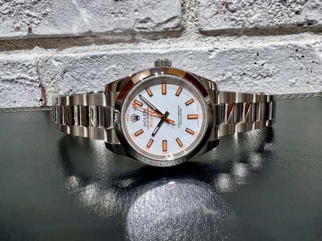 流通量激減！ミルガウス Ref.116400 ホワイトダイヤル