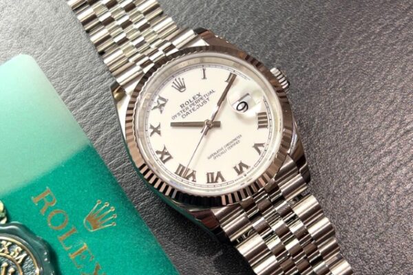 爽やかで上品　DATEJUST　Ref.126234