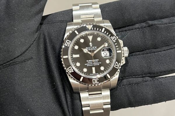 王道スポーツモデルのSUBMARINER DATE が入荷しました！
