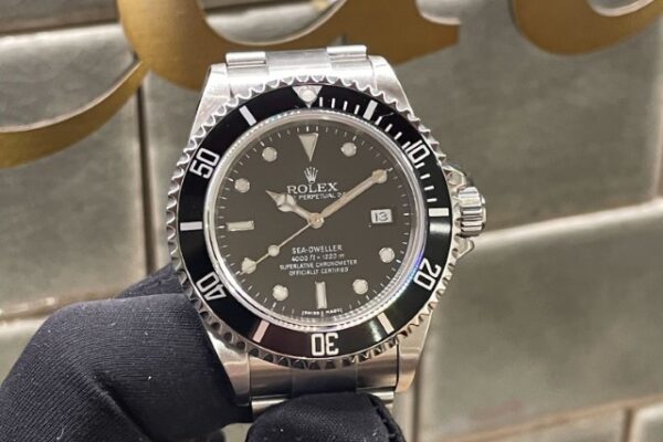 40mmで存在感抜群なSEA-DWELLER